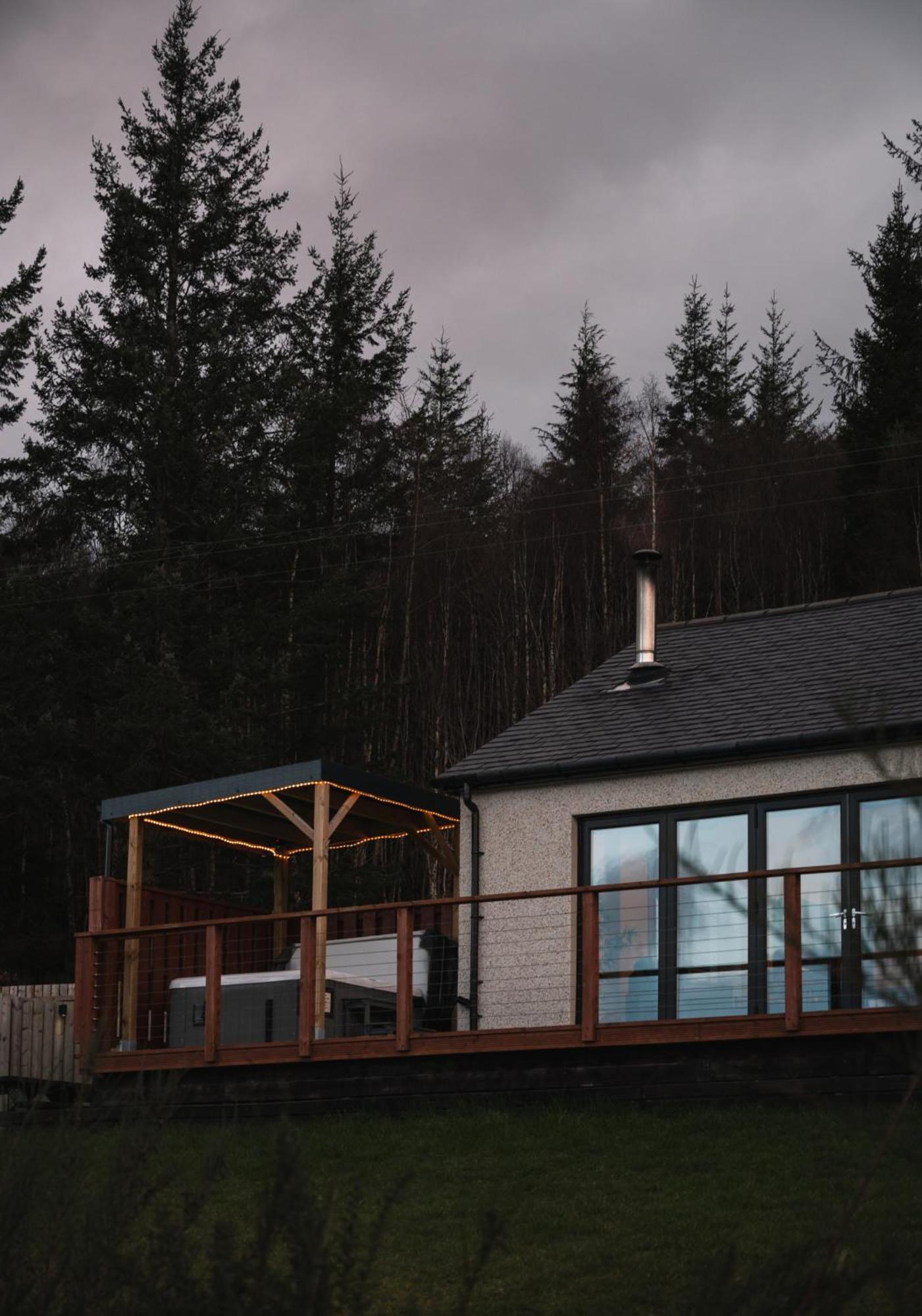 Shoreland Lodges - Holly Lodge Fort Augustus Dış mekan fotoğraf