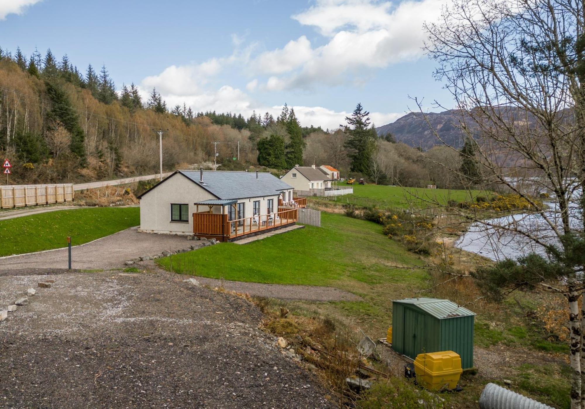 Shoreland Lodges - Holly Lodge Fort Augustus Dış mekan fotoğraf